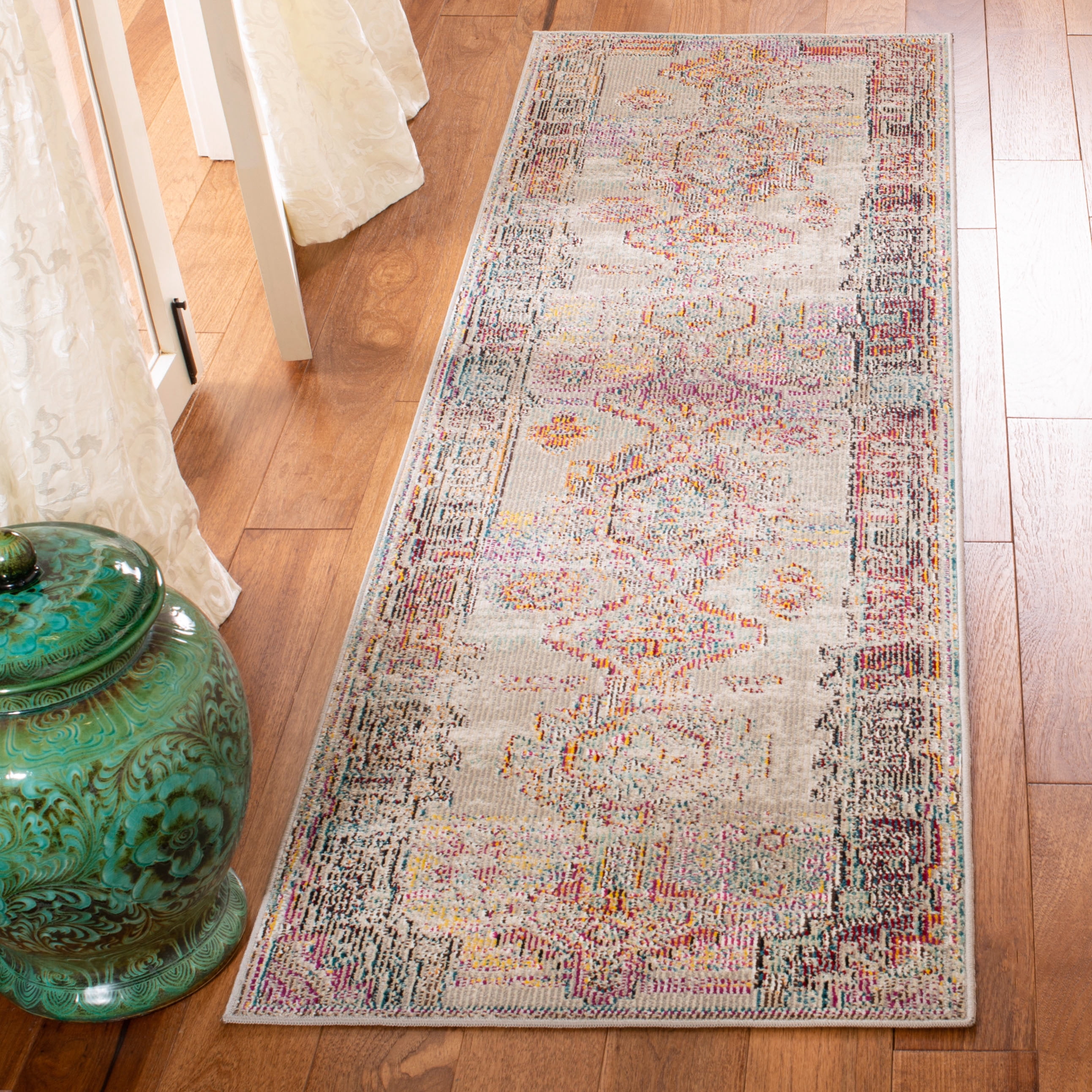 SAFAVIEH Crystal Qiana Oriental Runner Rug, Light Gray/Purple, 2'2" x 7'