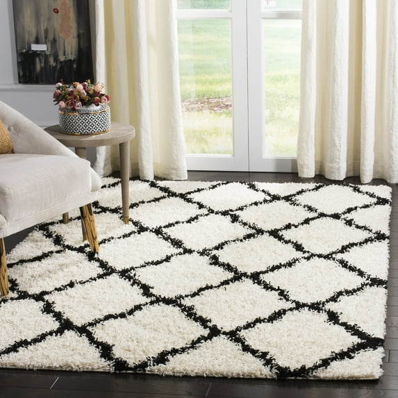 SAFAVIEH Daley Geometric Plush Shag Area Rug, Ivory/Black, 5'1" x 7'6"