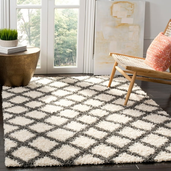SAFAVIEH Dallas Diamond Geometric Shag Area Rug, Ivory/Dark Grey, 4' x 6'