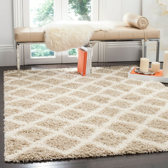 SAFAVIEH Dallas Jerrie Geometric Shag Area Rug, Beige/Ivory, 6' x 6' Square