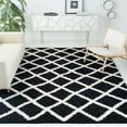 thumbnail image 1 of SAFAVIEH Dallas Jerrie Geometric Shag Area Rug, Black/Ivory, 5'1" x 7'6", 1 of 5