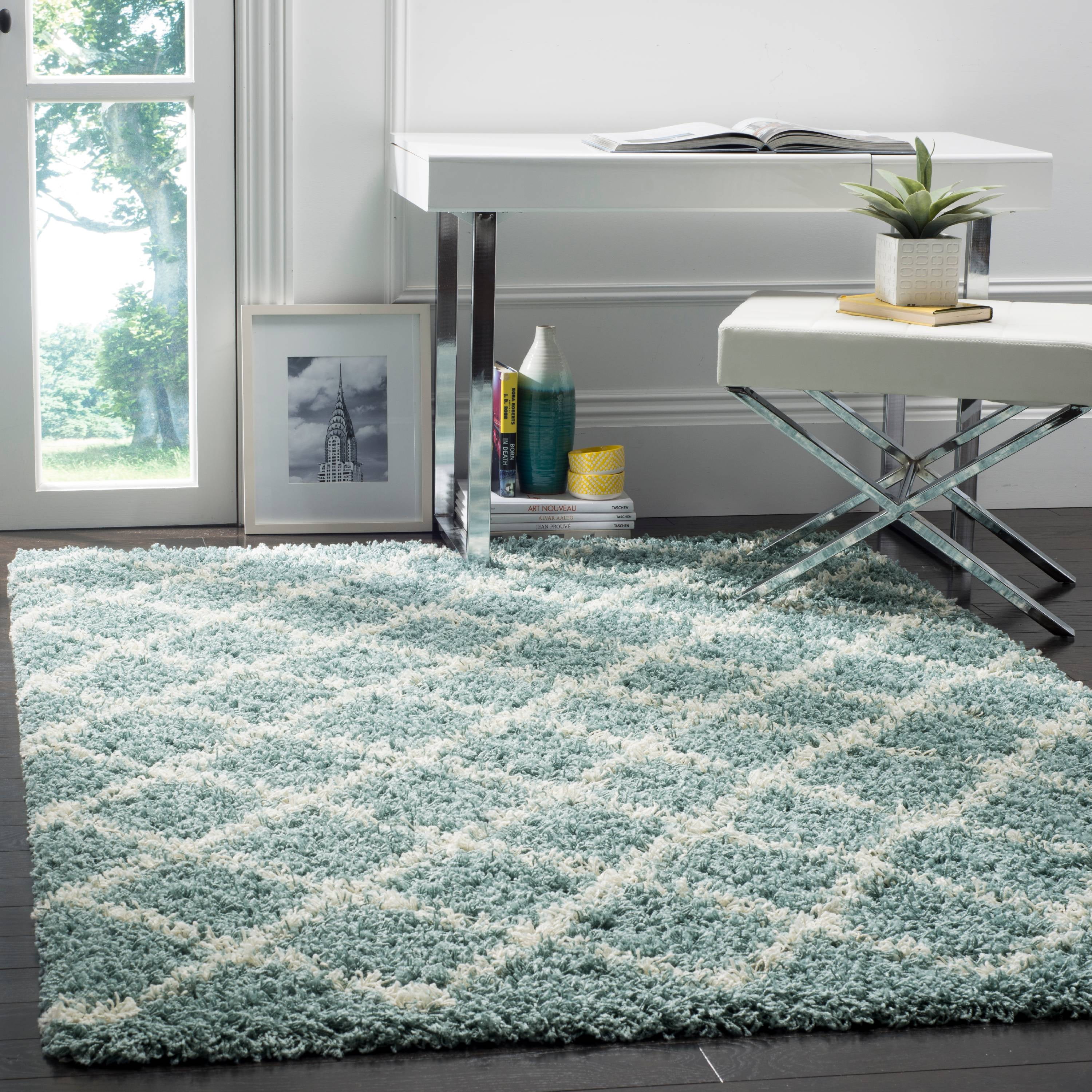 Seafoam and Ivory Synthetic Shag Area Rug, 3' x 5'
