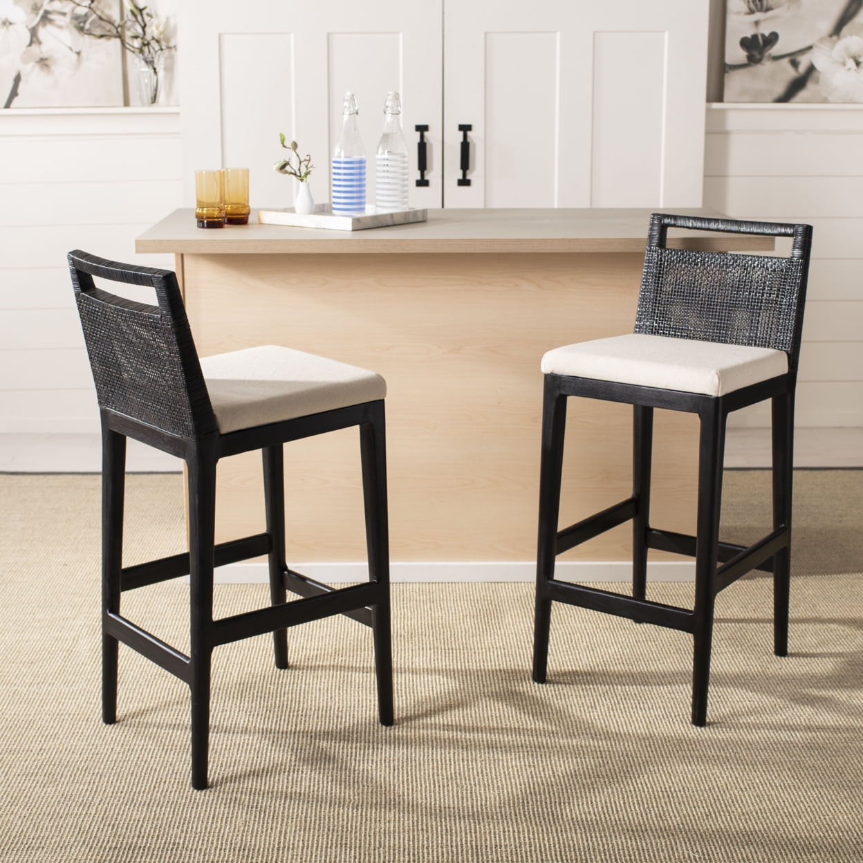 SAFAVIEH Darin Bar Stool Black / White