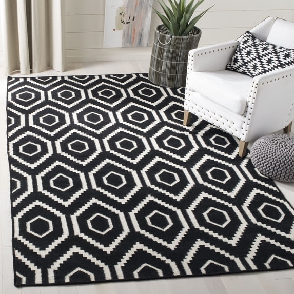 Safavieh Dhurries Bianca Geometric Area Rug, Black/Ivory, 6' x 6' Square