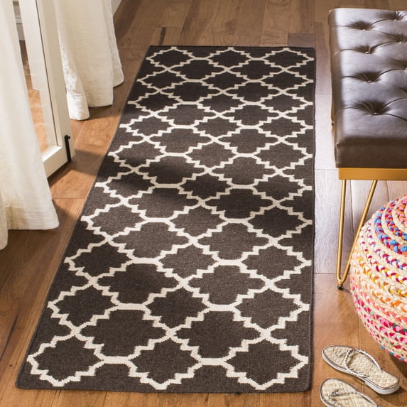 Safavieh Dhurries Brad Geometric Runner Rug, Brown/Ivory, 2'6" x 6'