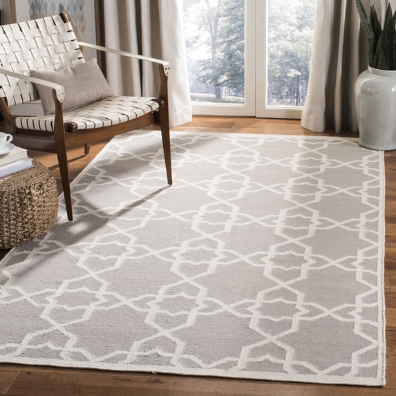 Safavieh Dhurries Edgar Geometric Area Rug, Gray/Ivory, 5' x 8'