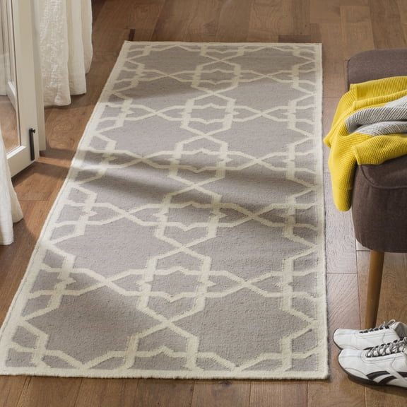 Safavieh Dhurries Edgar Geometric Runner Rug, Gray/Ivory, 2'6" x 6'