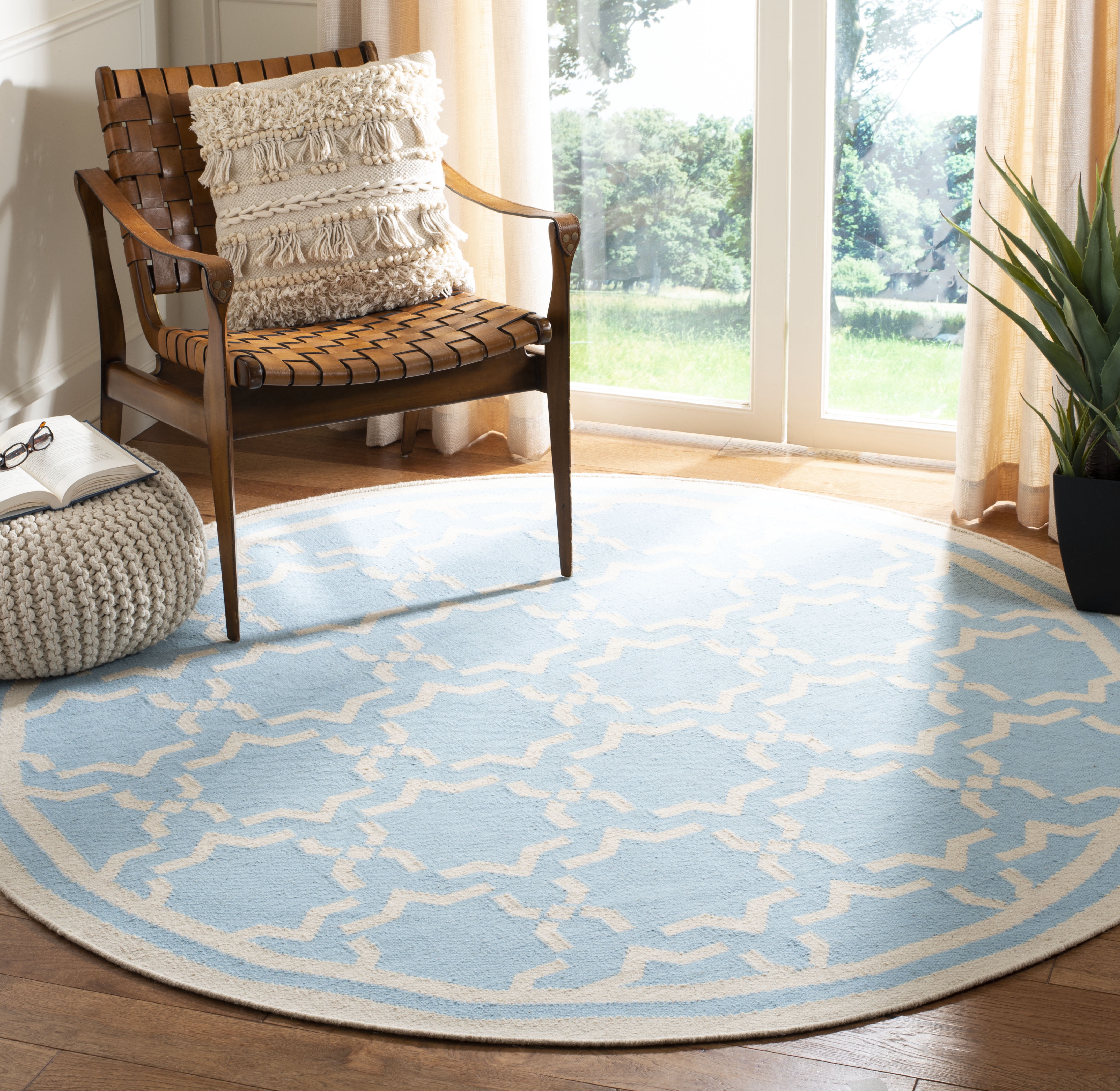 Safavieh Dhurries Myles Geometric Area Rug, Light Blue/Ivory, 8' x 8' Round