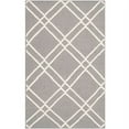 thumbnail image 1 of SAFAVIEH Dhurrie Skyler Geometric Diamonds Wool Area Rug, Grey/Ivory, 2'6" x 4', 1 of 10