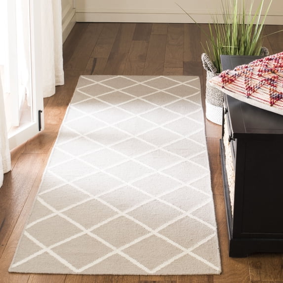 Safavieh Dhurries Victor Geometric Runner Rug, Gray/Ivory, 2'6" x 10'