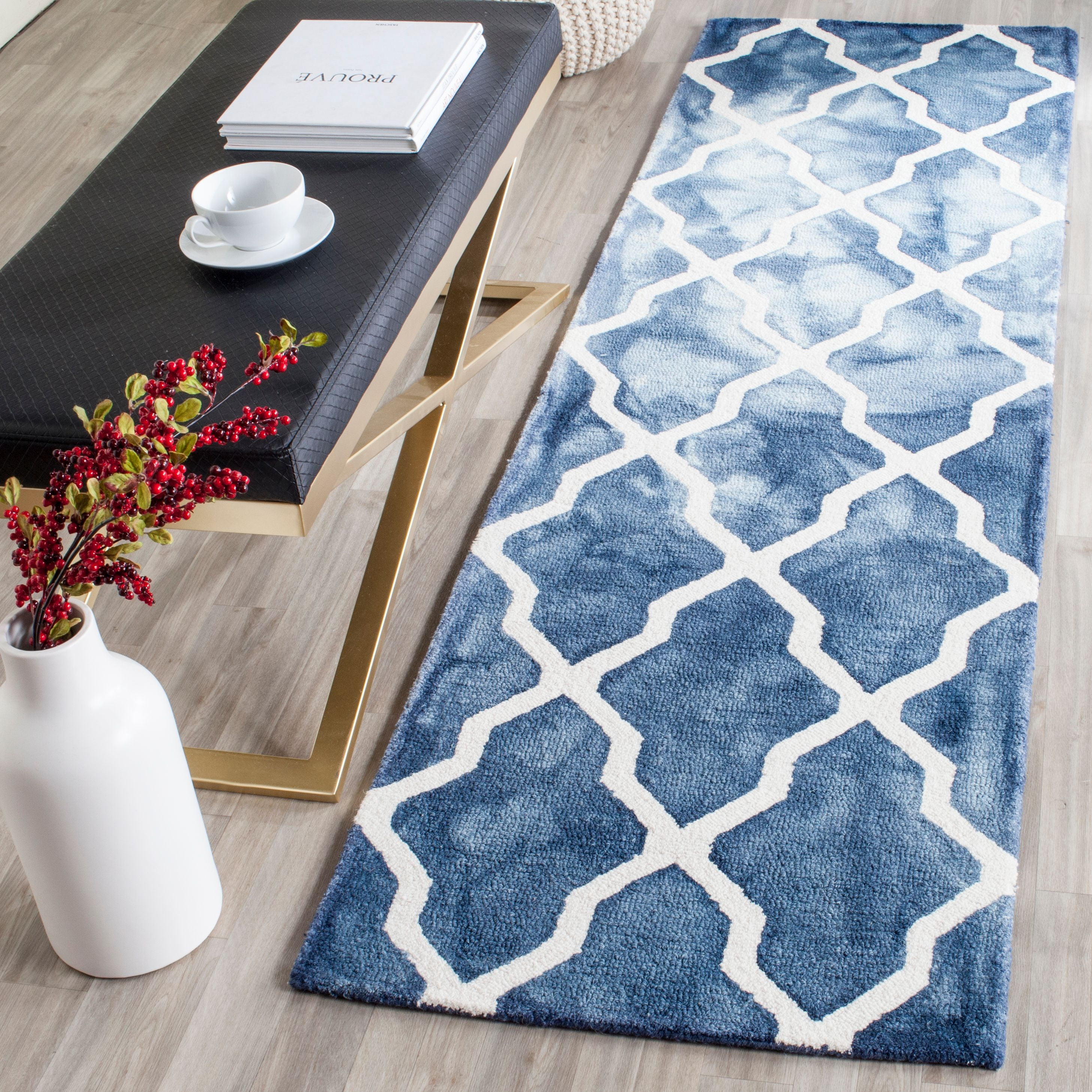 SAFAVIEH Dip Dye Altan Overdyed Geometric Runner Rug, Navy/Ivory, 2'3