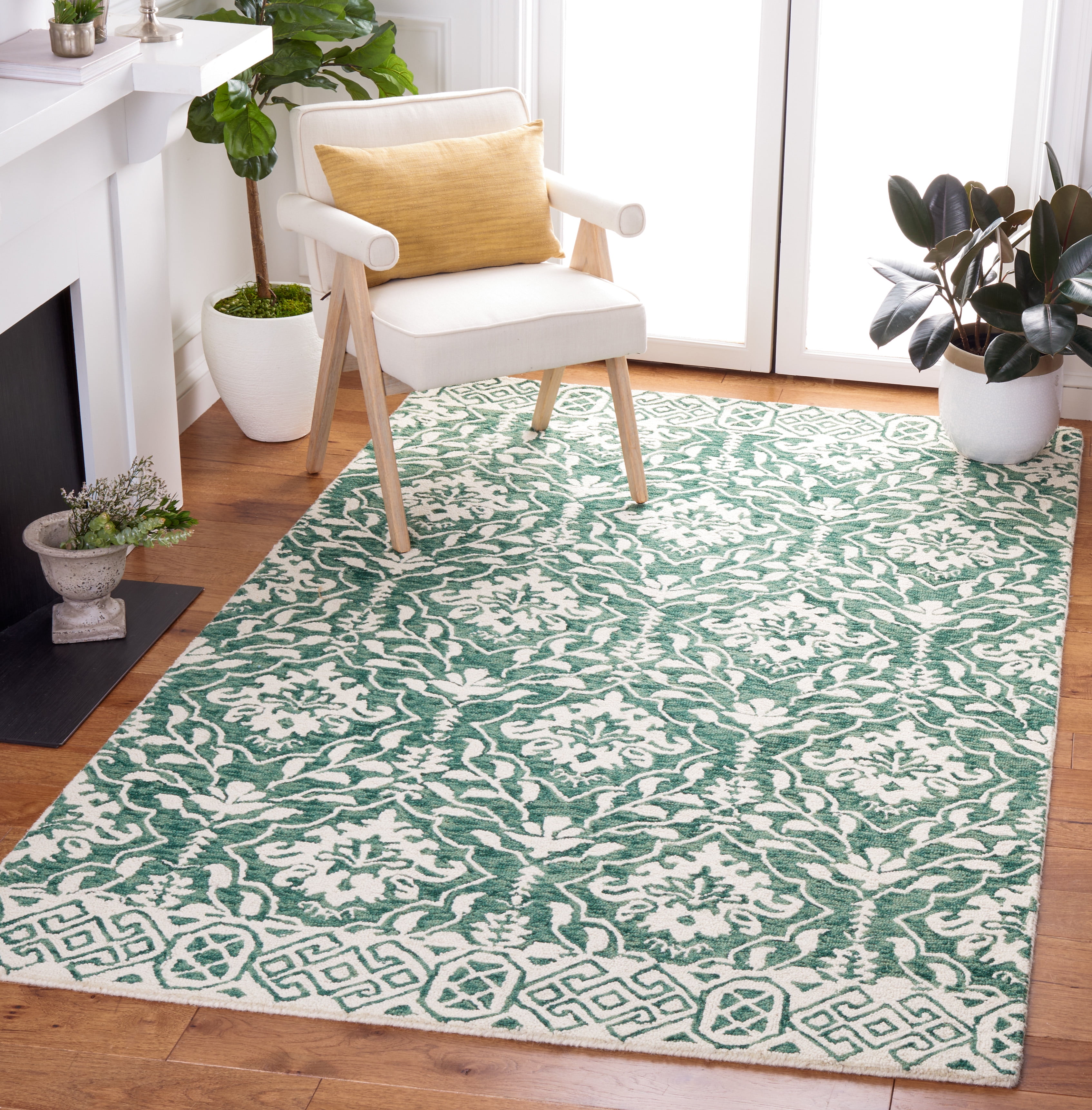 Safavieh Dip Dye Beranadette Floral Wool Area Rug, Dark Green/Ivory, 2'3" x 4'