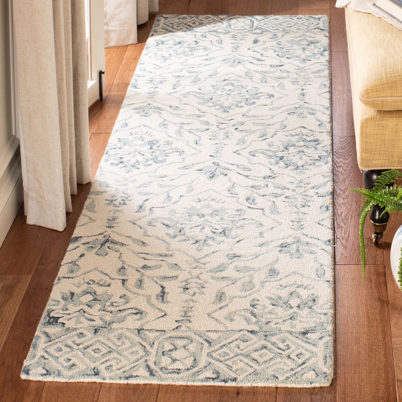 Safavieh Dip Dye Beranadette Floral Wool Runner Rug, Blue/Ivory, 2'3" x 8'