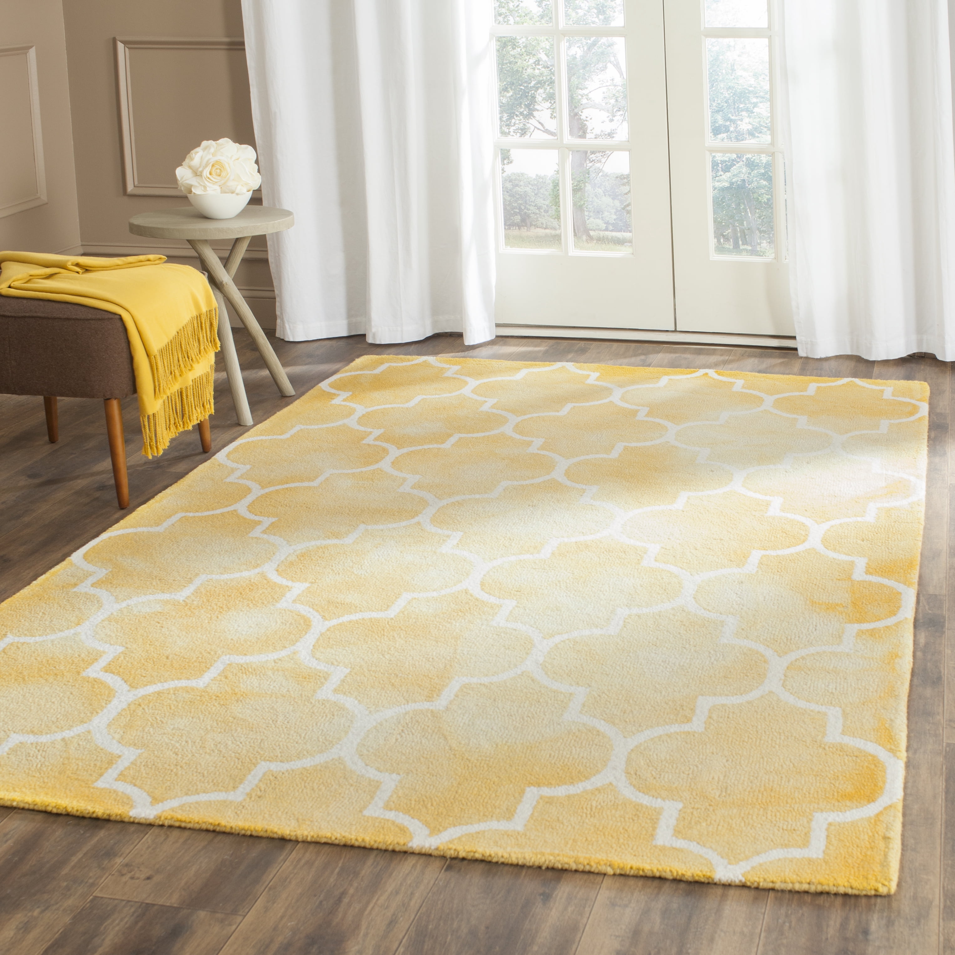 Safavieh Dip Dye Calanthe Geometric Wool Area Rug, Gold/Ivory, 3' x 5'
