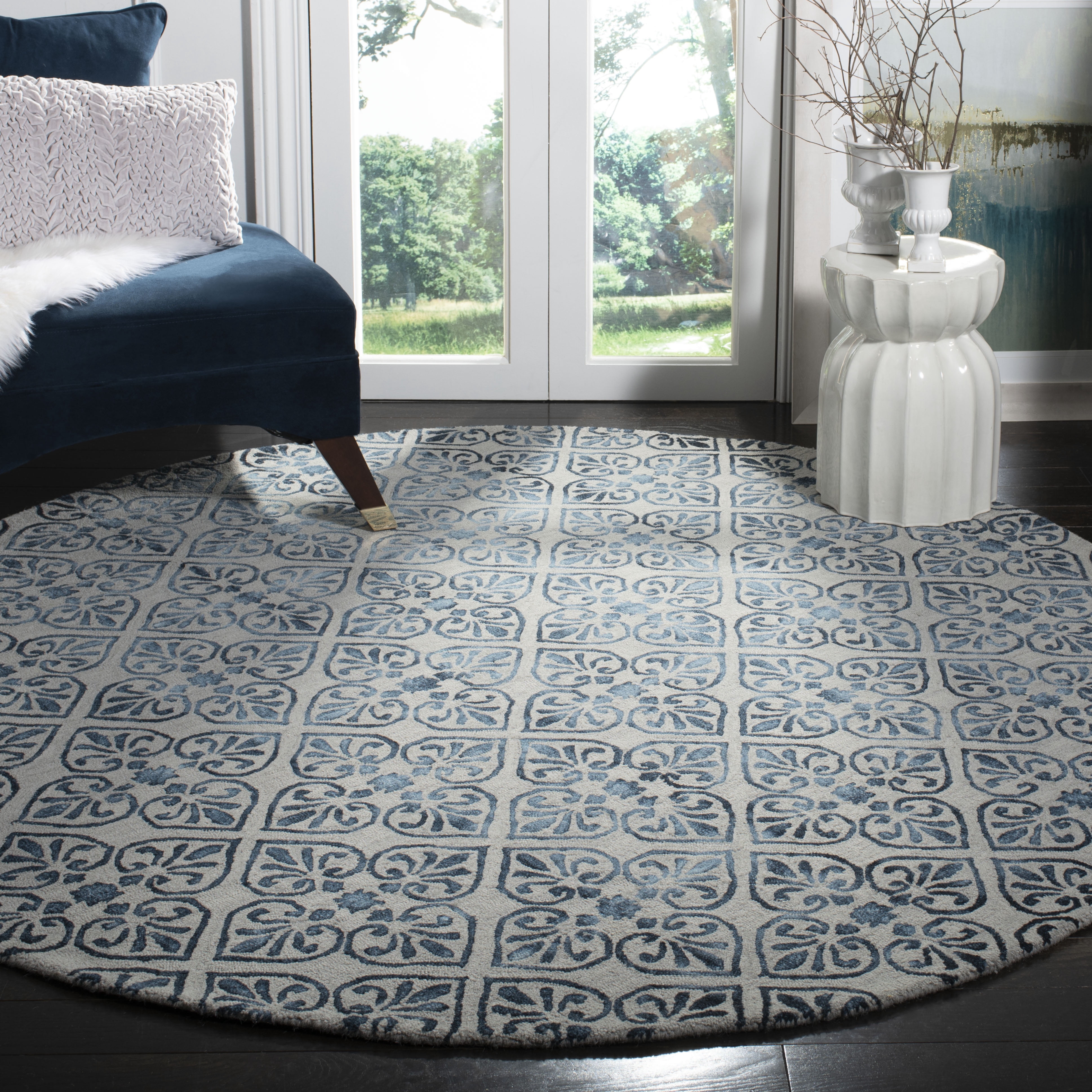 Safavieh Dip Dye Dedan Damask Wool Area Rug, Gray/Charcoal, 7' x 7' Round