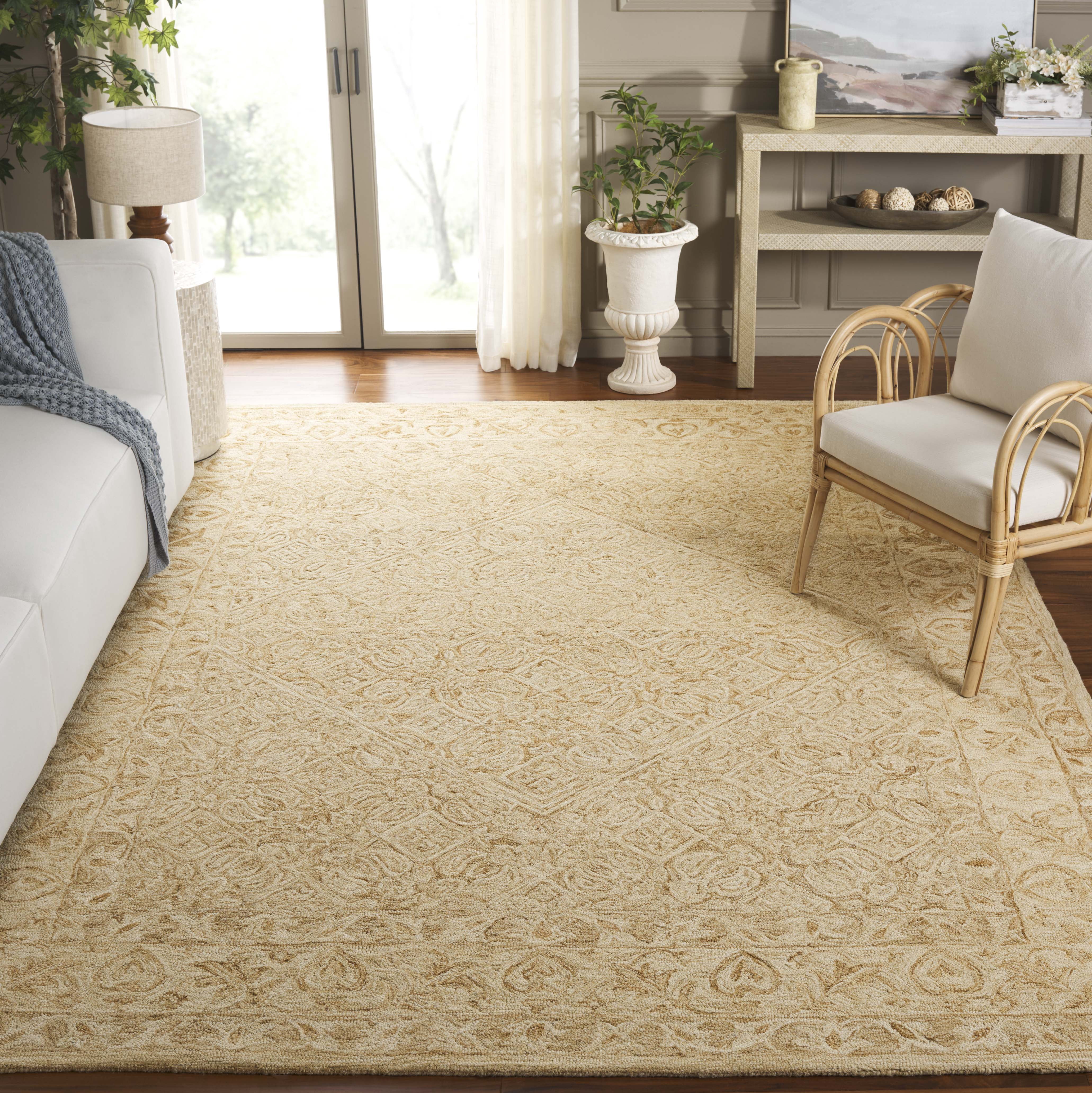 Safavieh Dip Dye Felicia Floral Area Rug, Gold/Ivory, 7' x 7' Square