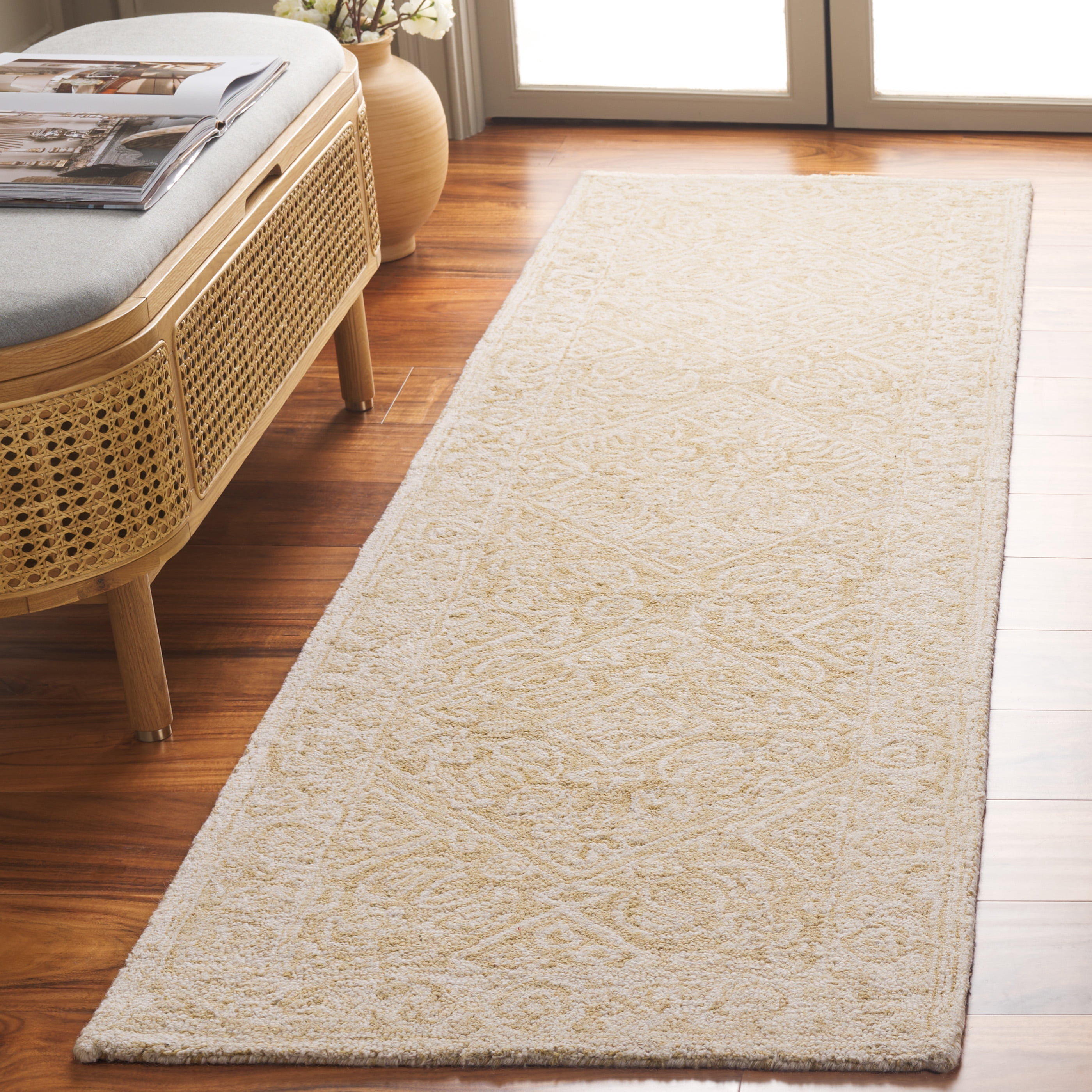Safavieh Dip Dye Felicia Floral Runner Rug, Light Beige/Ivory, 2'3" x 8'