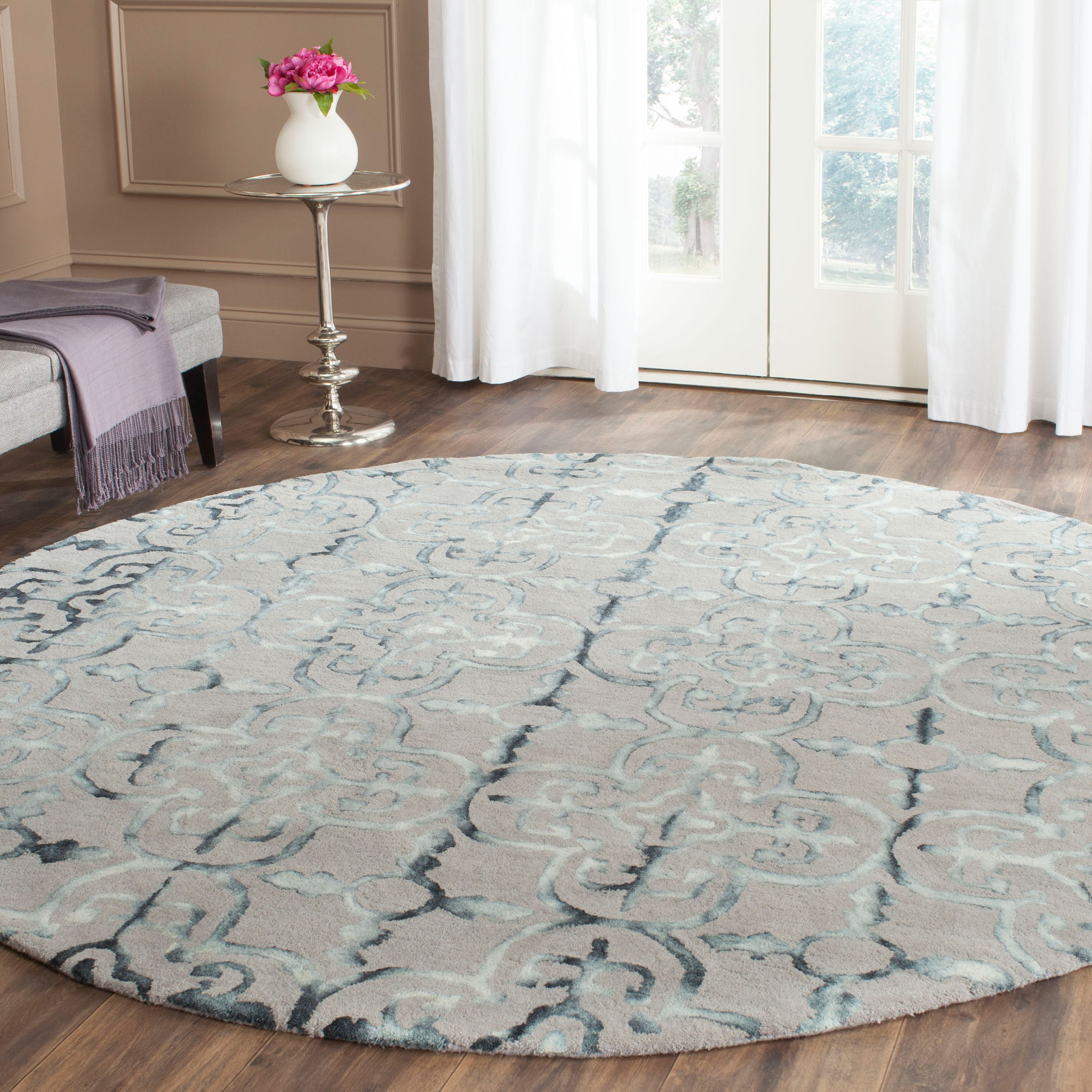 Ivory and Charcoal Hand-Tufted Wool Round Area Rug