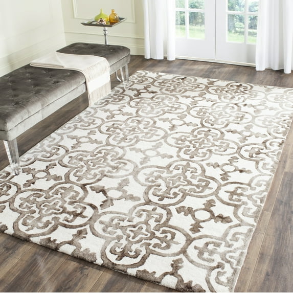 Safavieh Dip Dye Flower Distressed Wool Area Rug, Ivory/Brown, 3' x 5'