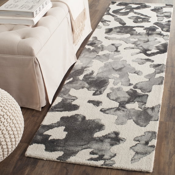 Safavieh Dip Dye Jennie Distressed Wool Runner Rug, Beige/Charcoal, 2'3" x 8'
