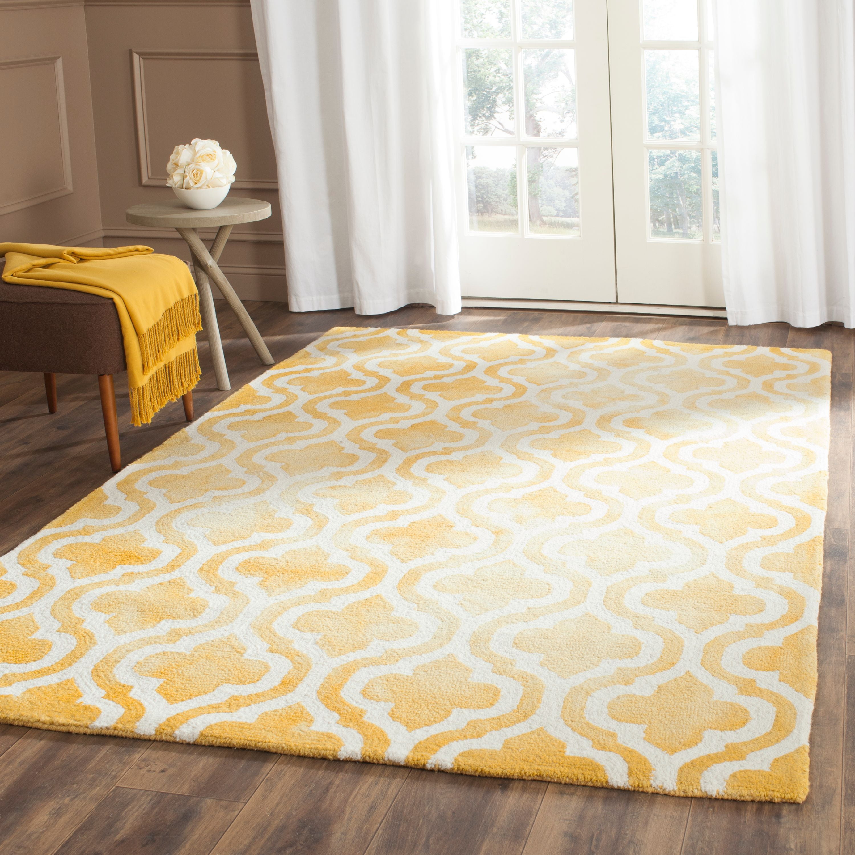 Ivory and Gold Hand-Tufted Wool 6' x 9' Rectangular Rug
