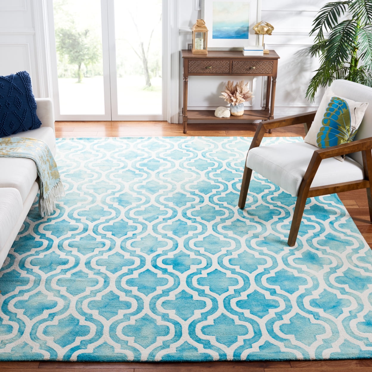 Turquoise and Ivory Hand-Tufted Wool Area Rug 2' x 3'