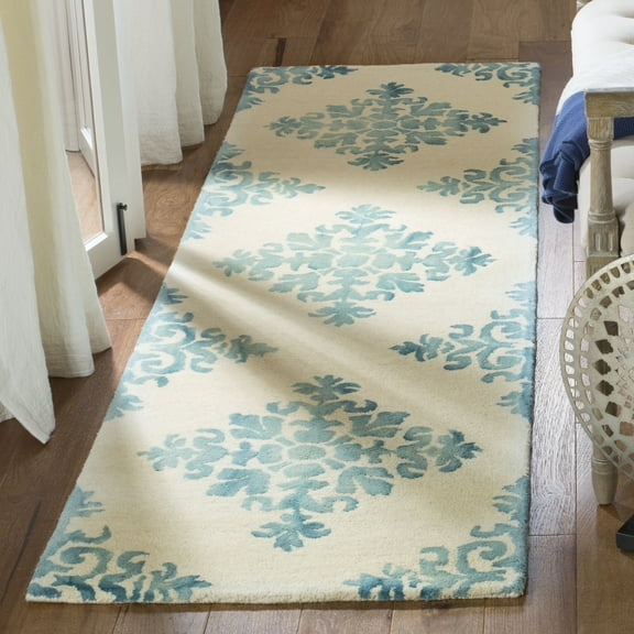 Safavieh Dip Dye Kiersten Floral Wool Runner Rug, Ivory/Light Blue, 2'3" x 6'