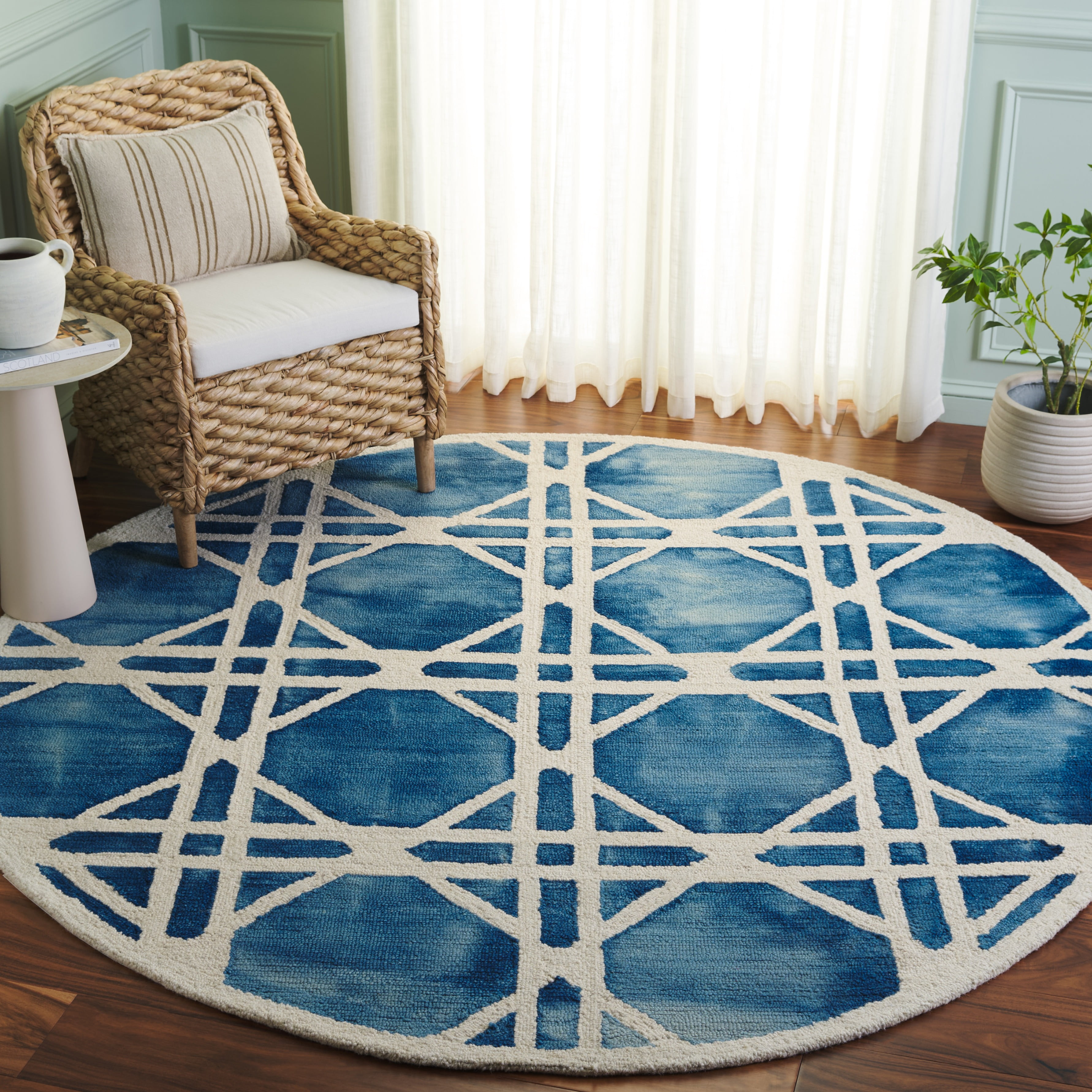 Safavieh Dip Dye Kuzman Geometric Wool Area Rug, Ivory/Blue, 7' x 7' Round