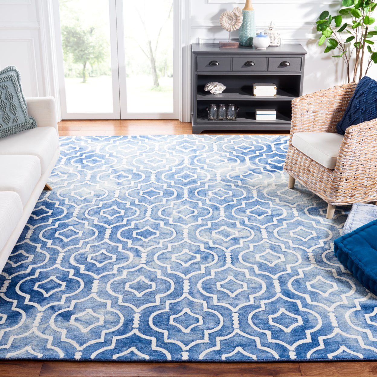 Ivory Elegance Hand-Tufted Wool Rectangular Rug - 2' x 3'