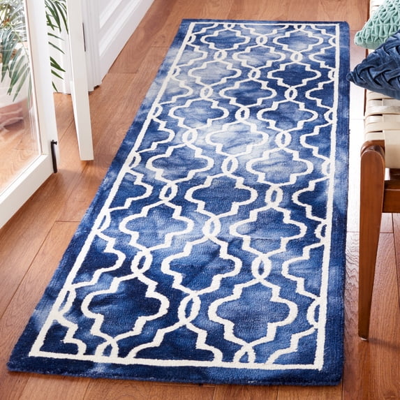 Safavieh Dip Dye Leighton Geometric Wool Runner Rug, Navy/Ivory, 2'3" x 8'