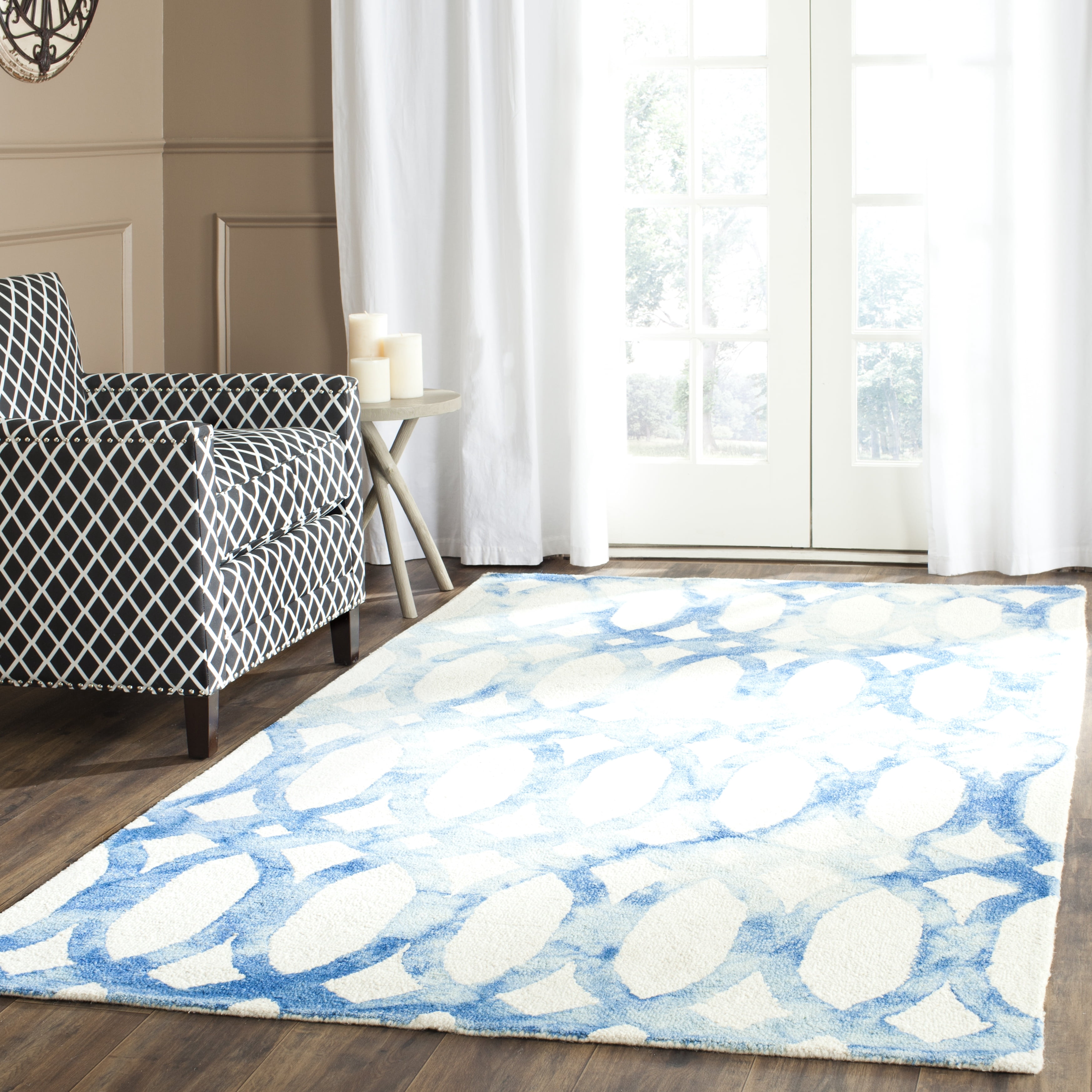 Safavieh Dip Dye Rosanne Distressed Area Rug, Ivory/Blue, 5' x 5' Square