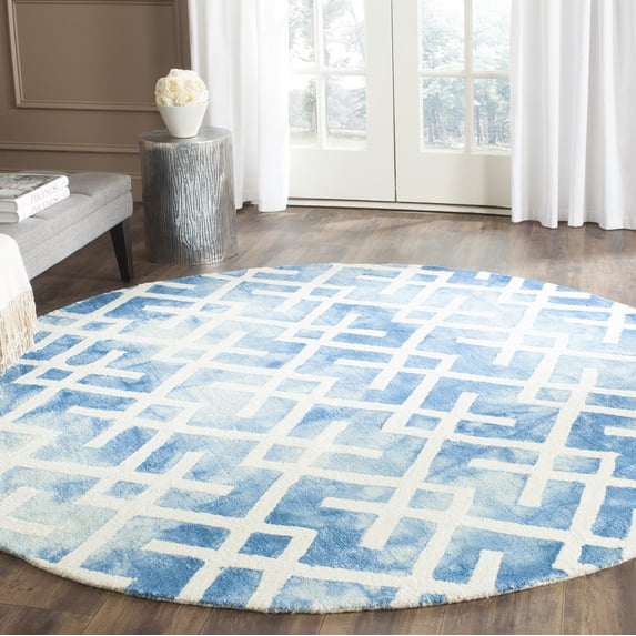 Safavieh Dip Dye Seanna Distressed Area Rug, Blue/Ivory, 5' x 5' Round