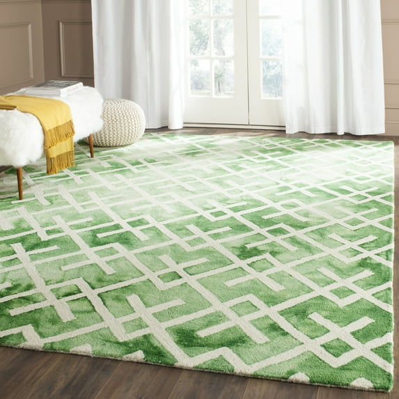 Safavieh Dip Dye Seanna Distressed Area Rug, Green/Ivory, 7' x 7' Square