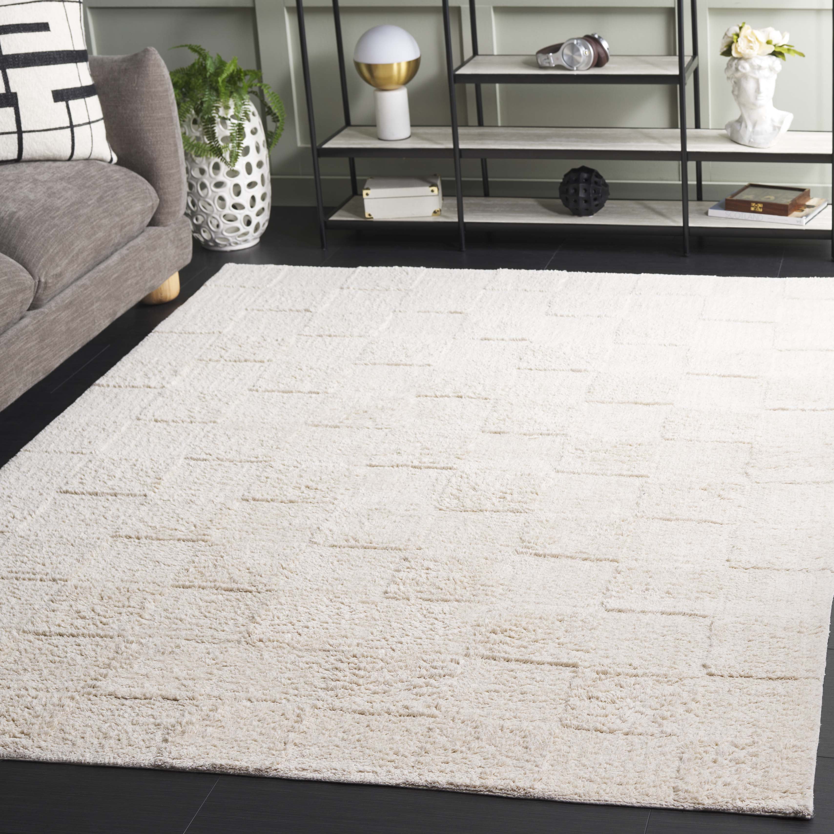 Safavieh Easy Care Coty Checkered Area Rug, Ivory, 4' x 6'