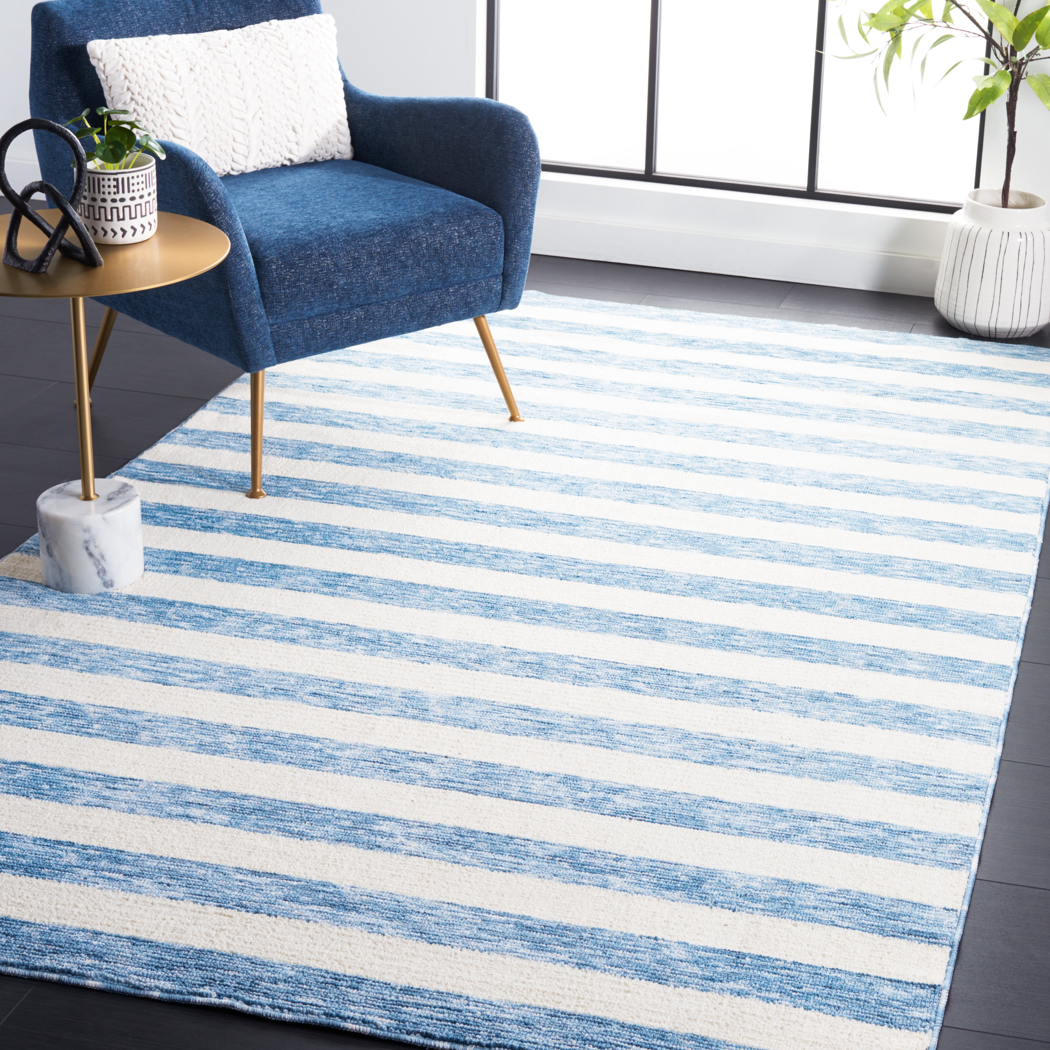 Safavieh Easy Care Fergal Striped Polyester Machine Washable Area Rug, Light Blue/Ivory, 4' x 6'