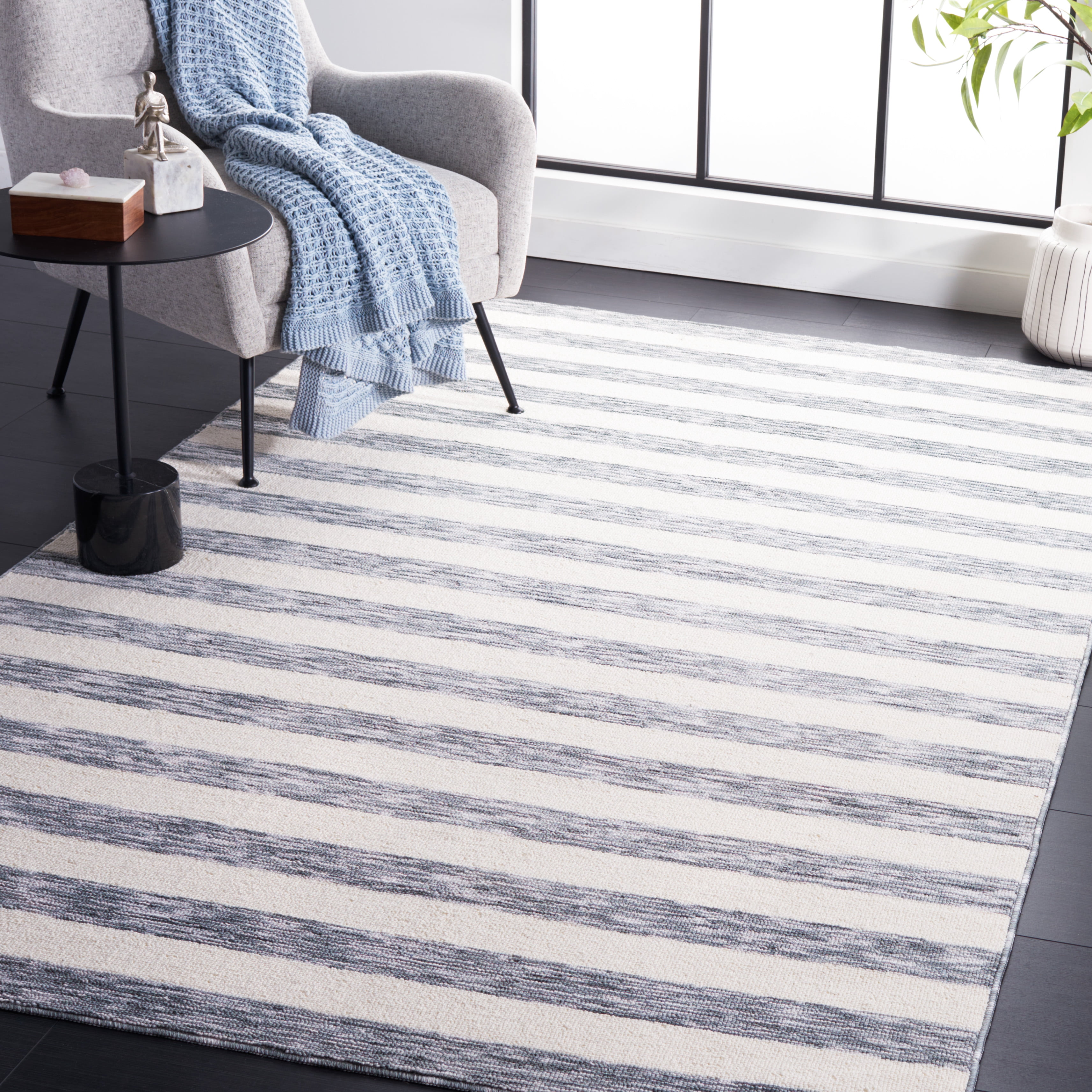Safavieh Easy Care Fergal Striped Polyester Machine Washable Area Rug, Gray/Ivory, 6' x 9'