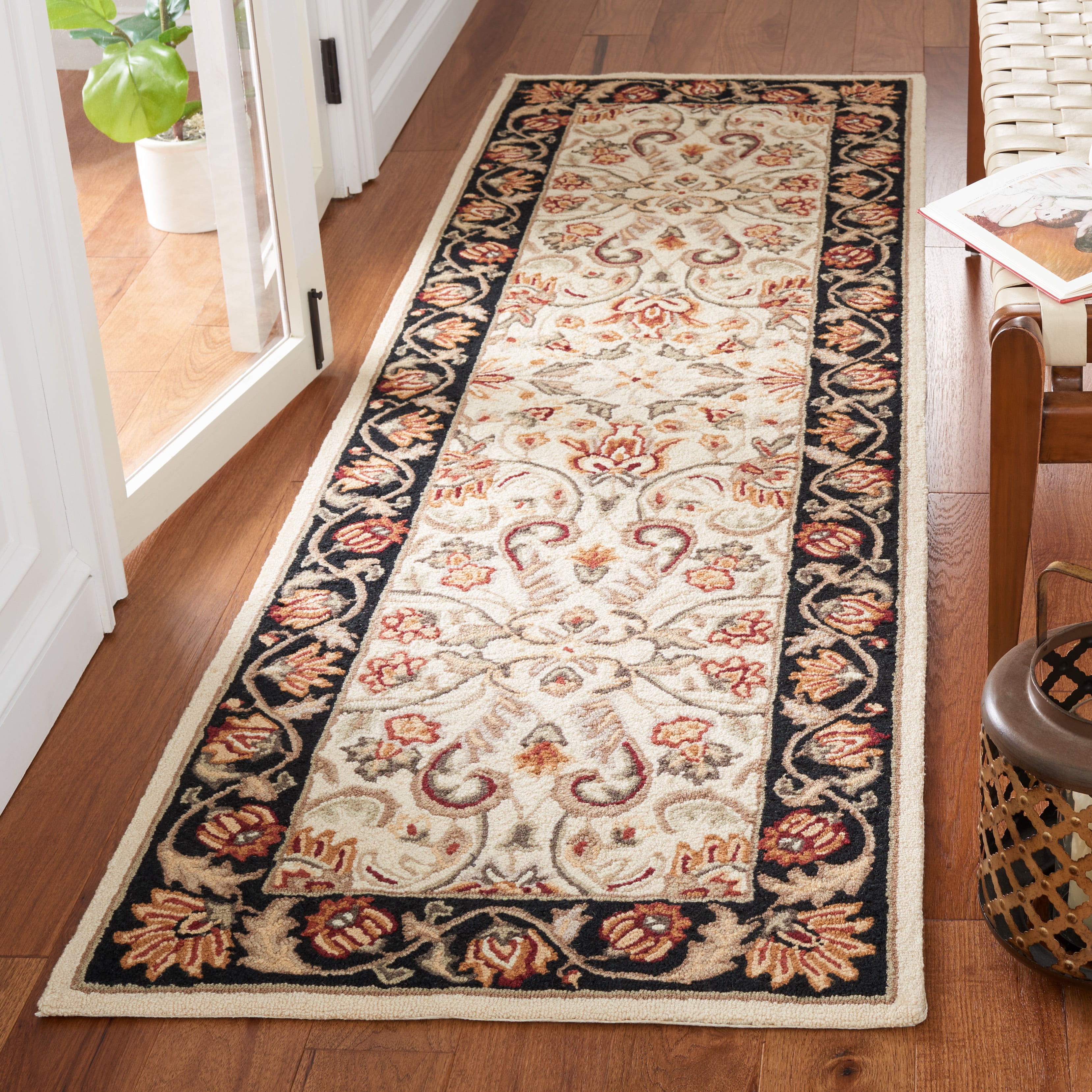 Safavieh Easy Care Myrtle Floral Runner Rug, Ivory/Black, 2'6" x 8'