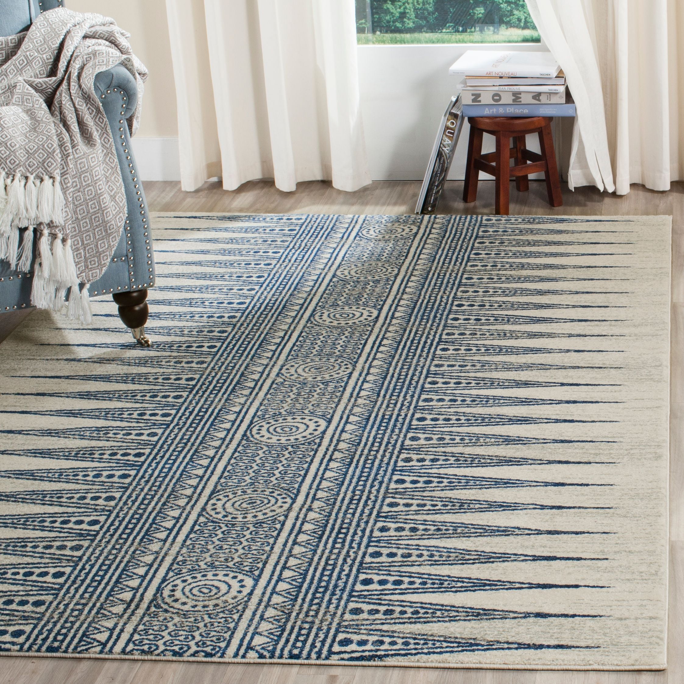 Ivory and Blue High Pile Synthetic Area Rug