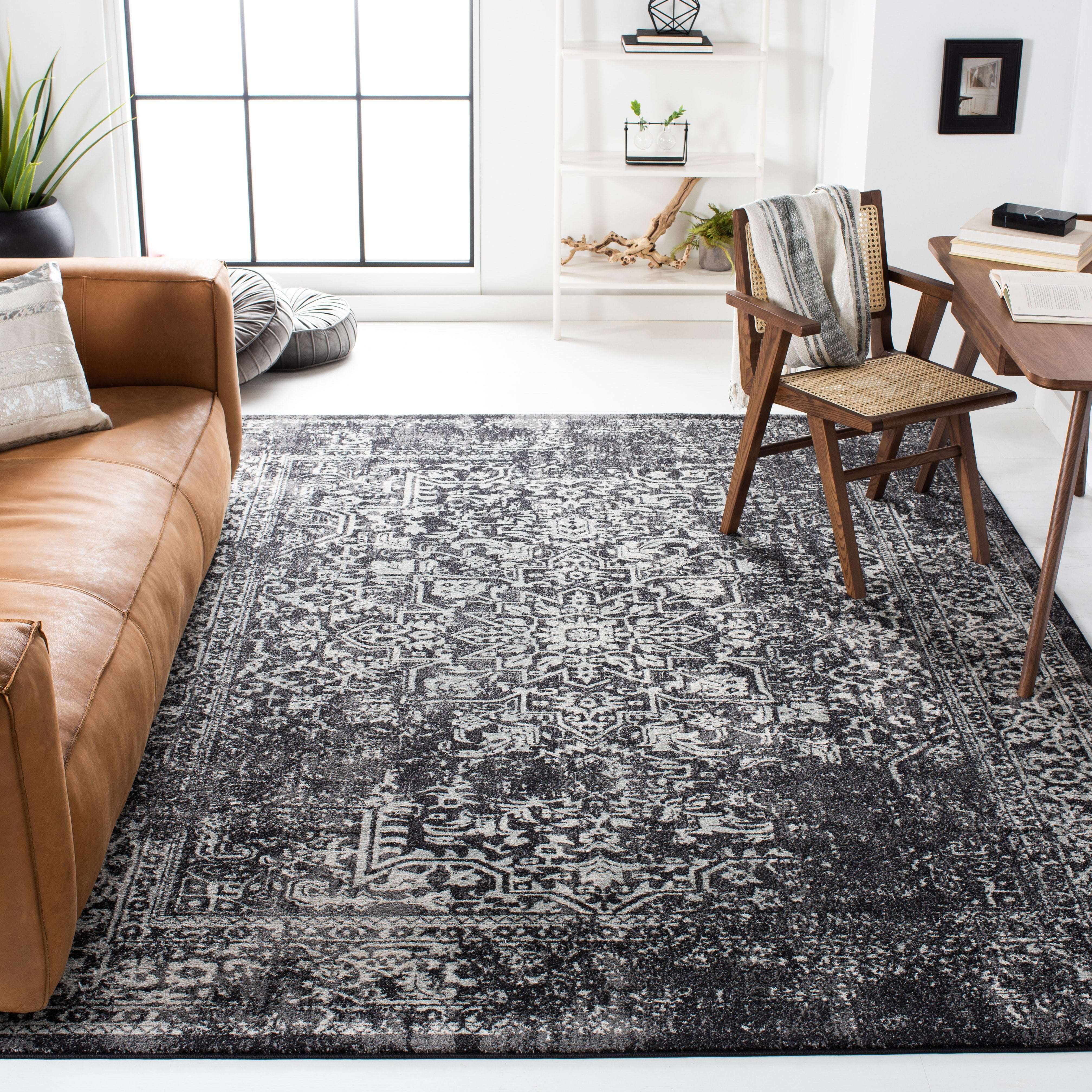 SAFAVIEH Square Rug 6'7" - Evoke Collection - Traditional Design, Black & Grey, Non-Shedding & Easy Cleaning, Ideal for Living Room, Bedroom, Dining Space