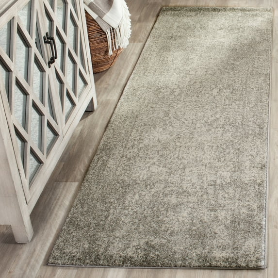 SAFAVIEH Runner Rug 2'2"x7' - Evoke Collection - Traditional Design, Silver & Ivory, Non-Shedding & Easy Cleaning, Ideal for Living Room, Bedroom, Dining Space, Entryway, Hallway, Kitchen (EVK256S)