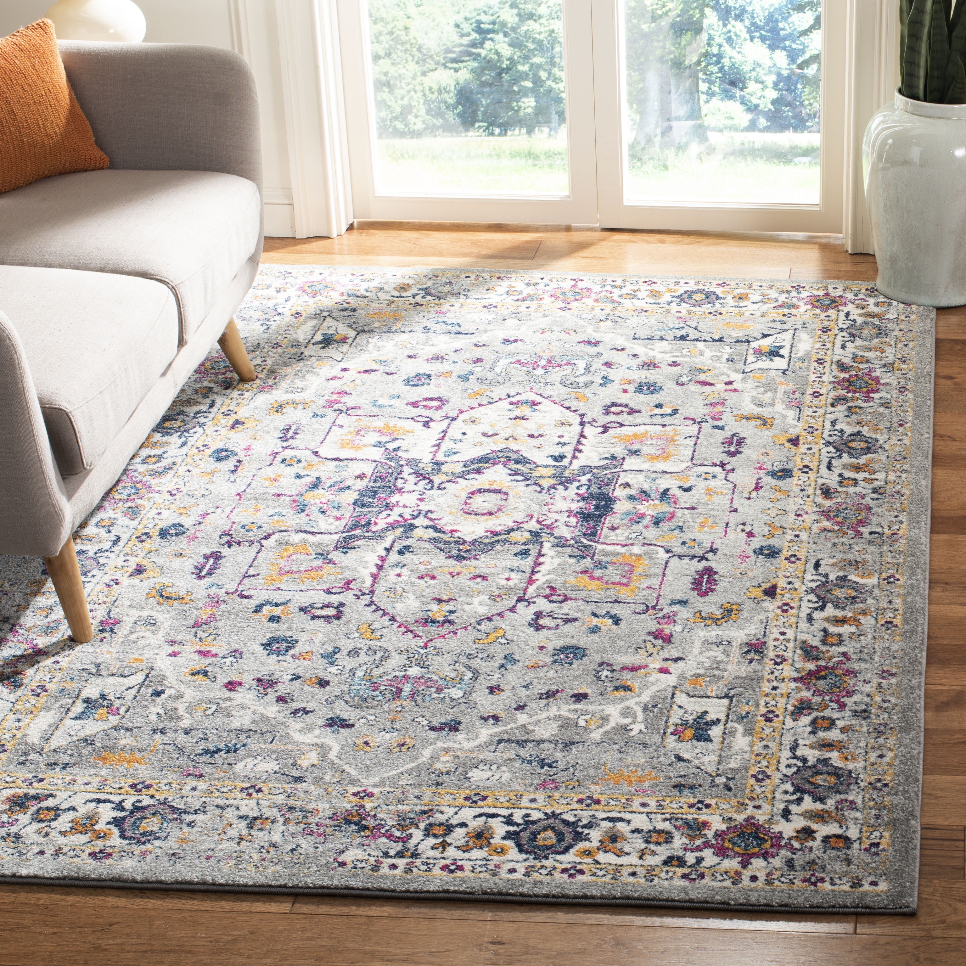 Evoke Grey Synthetic Persian-Inspired 7' x 9' Area Rug