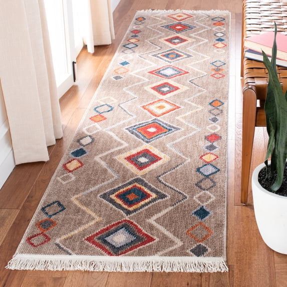 Safavieh Farmhouse Beulah Tribal Polyester Runner Rug, Beige/Gold, 2'2" x 5'