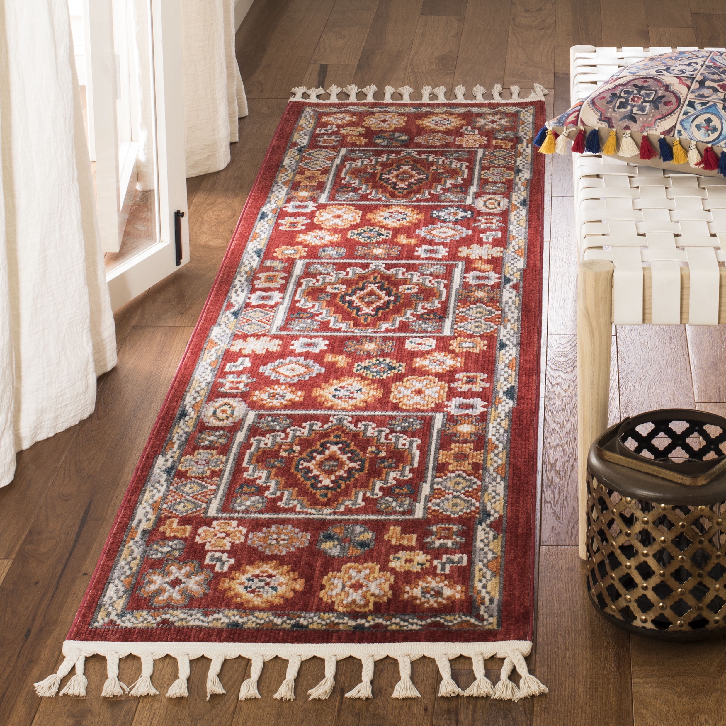 Safavieh Farmhouse Bloom Southwestern Runner Rug, Red/Ivory, 2'1" x 6'
