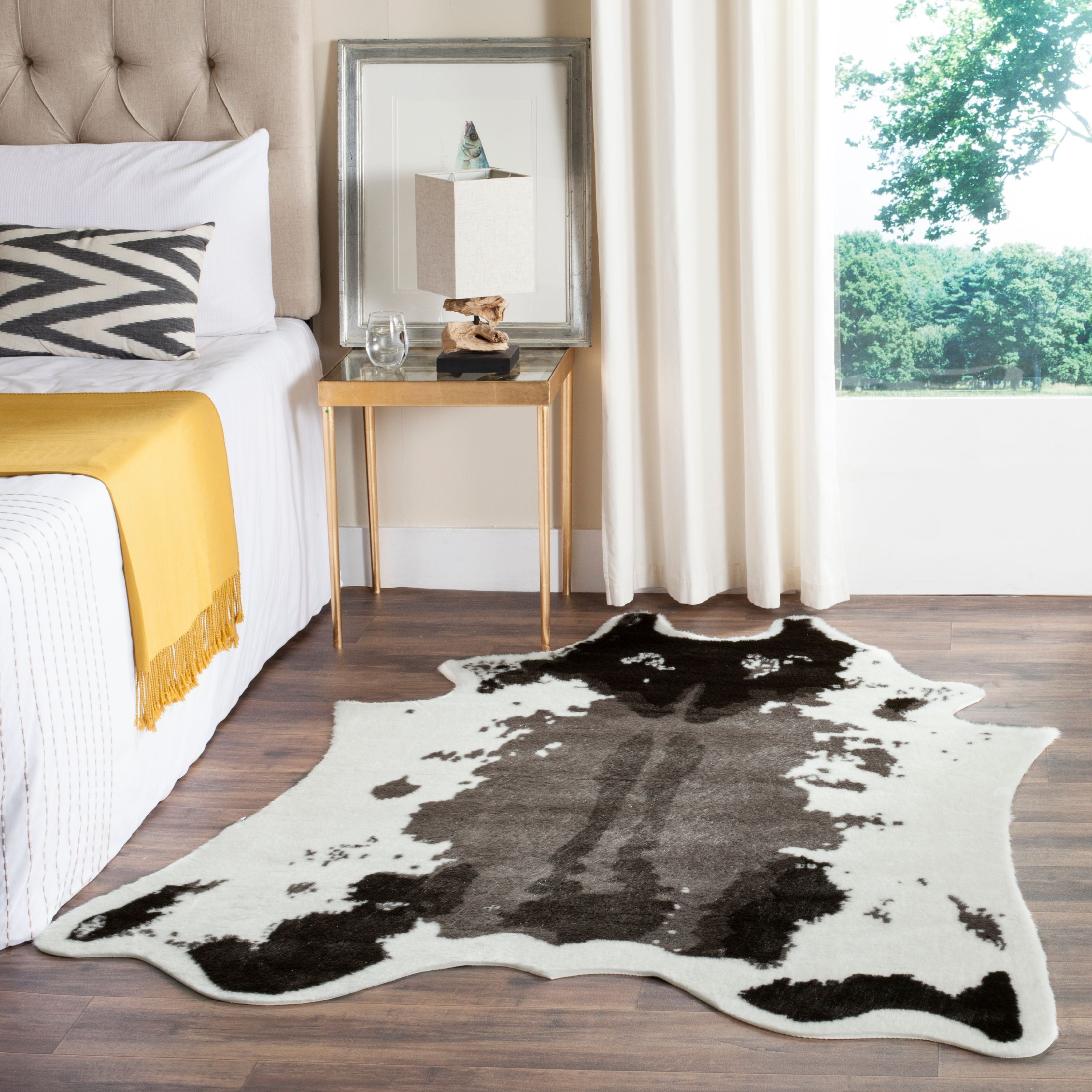 SAFAVIEH Faux Cow Hide Bruce Abstract Area Rug, Dark Grey, 5' x 6'7