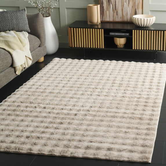 Safavieh Faux Rabbit Bubble Selina Solid Machine Washable Area Rug, Beige, 3' x 5'