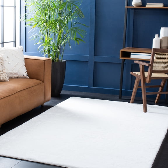 Safavieh Faux Sheep Skin Brock Distressed Area Rug, Ivory, 4' x 6'