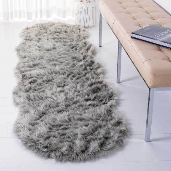Safavieh Faux Sheep Skin Jadyn Animal Runner Rug, Gray, 2'6" x 6'