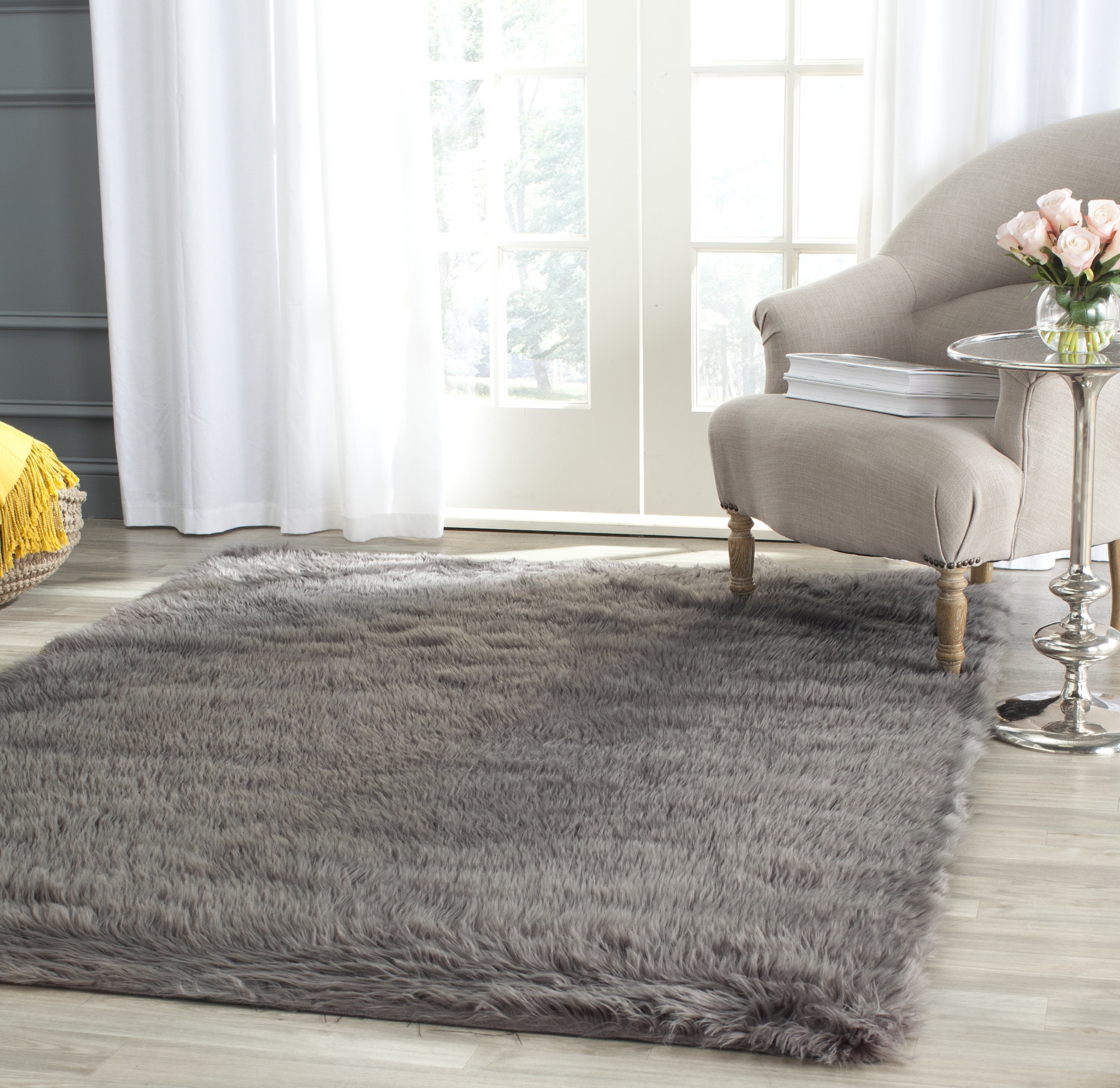 Gray Faux Sheepskin 6' x 9' Rectangular Area Rug