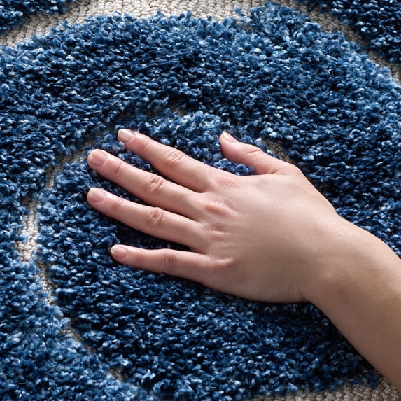 SAFAVIEH Florida Doug Floral Vines Geometric Shag Area Rug, Dark Blue/Cream, 4' x 6' - Transitional Modern Design, Dark Blue & Cream, Non-Shedding & Easy Cleaning, Ultra Plush Thick Pile, Ideal for L