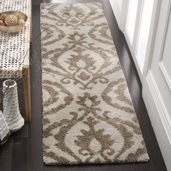 SAFAVIEH Florida Jennine Damask Shag Runner Rug, Cream/Beige, 2'3" x 8'
